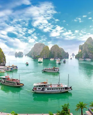 Cruise boats in Ha Long Bay