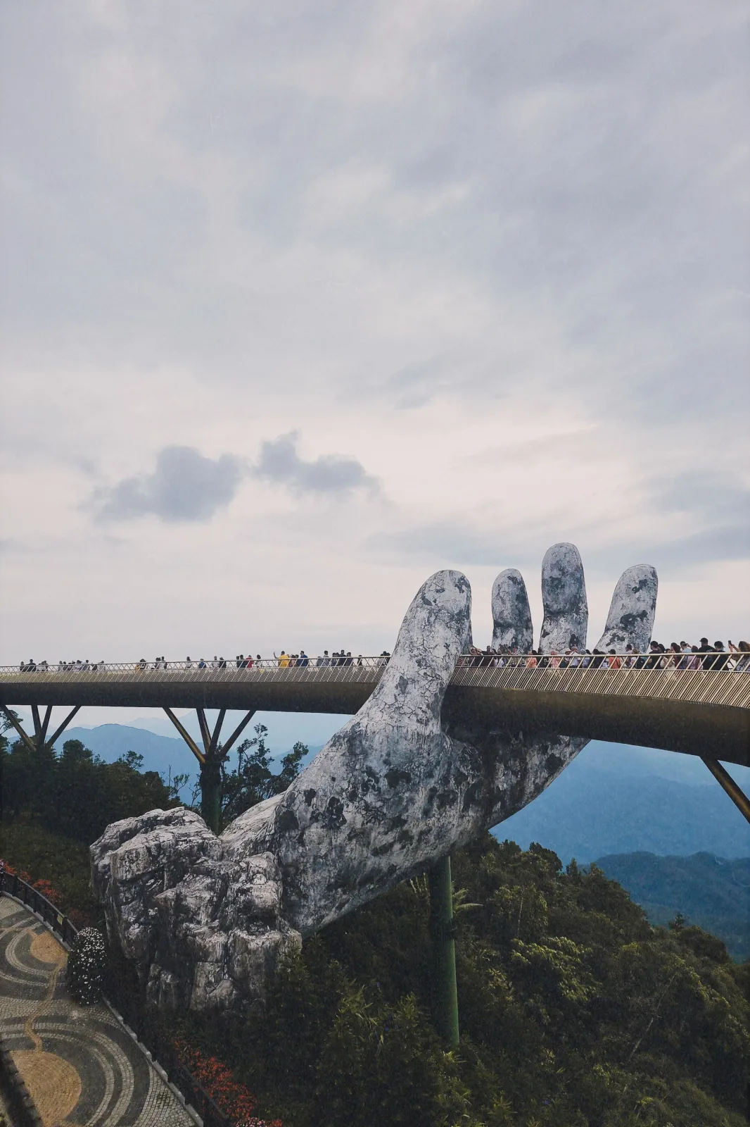 Cruise boats in Ha Long Bay
